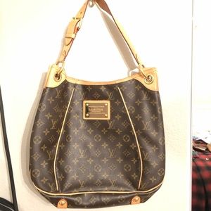 Louis Vuitton purse